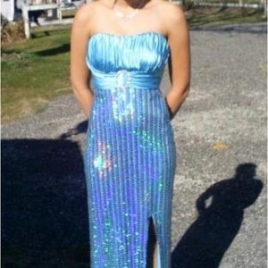 Sparkly blue prom dress
